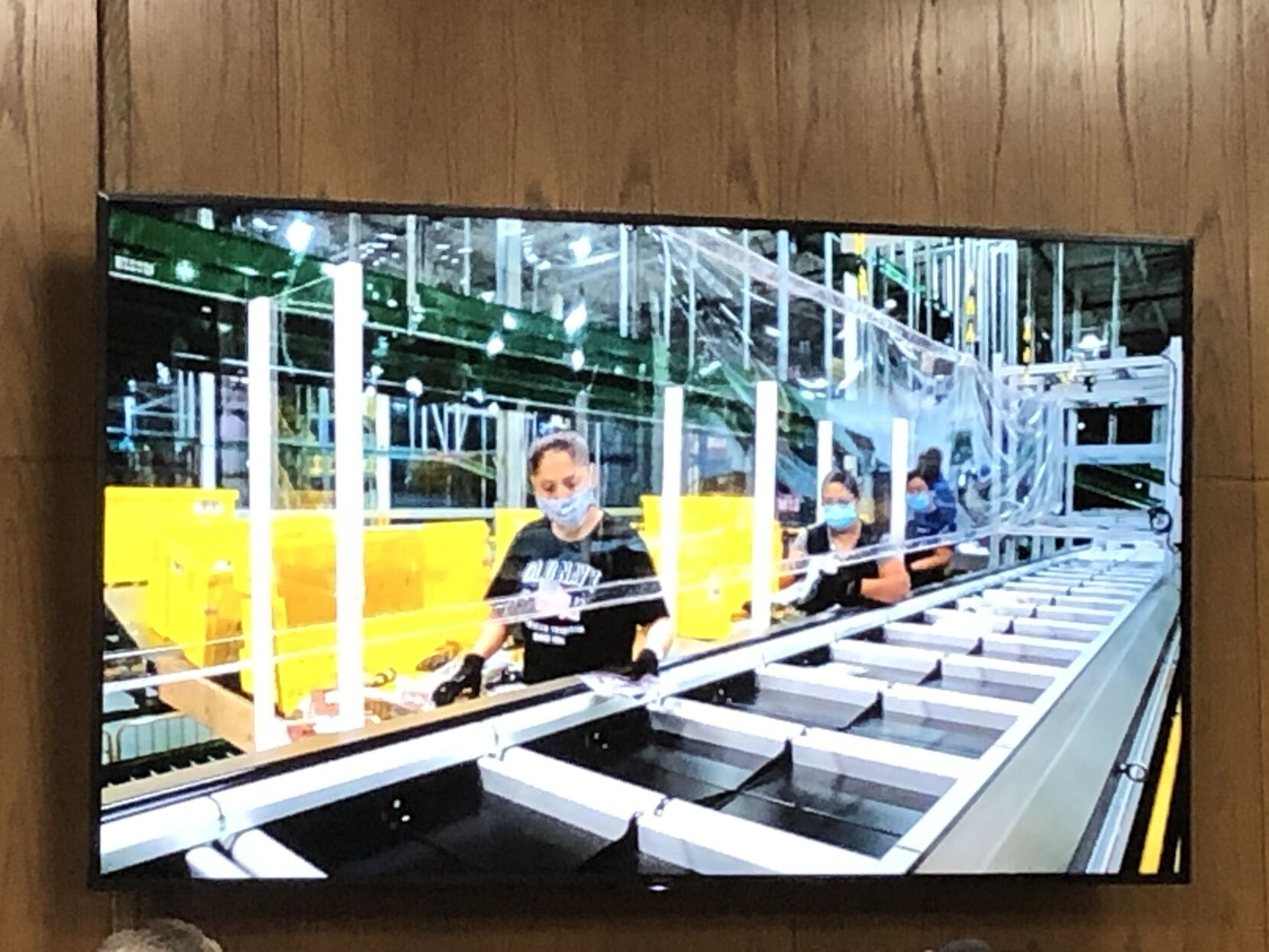 Gap distribution center
